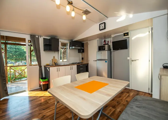 Дом отдыха Mobile Homes Istria - Brioni Пула