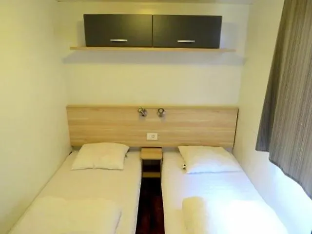 Дом отдыха Mobile Homes Istria - Brioni Пула